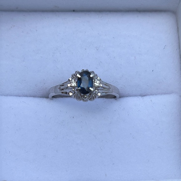 Platinum Sapphire & Diamond Cocktail Ring Size 5 Total Carat Weight 0.38 - Picture 4 of 16